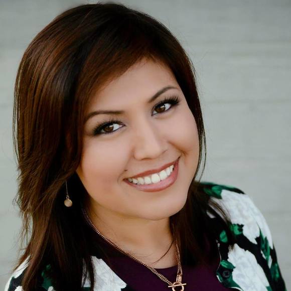 Meet your Posher, Cyn - Picture 6 of 6